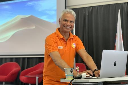 Australian Phil Abernathy established the-not-for-profit-organisation Skill The Gap to help students in Slovakia, Australia, India, and the USA become the leaders businesses need. 