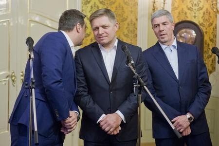 Andrej Danko (SNS), Robert Fico (Smer) and Béla Bugár (Most-Híd), from left, announced agreement on a way to scrap Mečiar's amnesties 