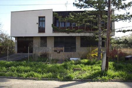 Silence finally? The owner of the “opera house” in Štúrovo detained