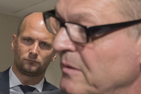 Head of parliamentary committee for overseeing SIS Gábor Grendel (L) and direvotr of SIS intelligence service Anton Šafárik, August 10, 2018.