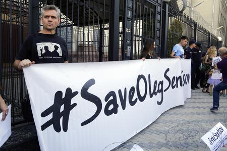 Slovak personalities demand freedom for Oleh Sentsov