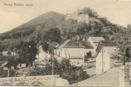 The Modrý Kameň castle