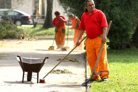 Qualification and skill-set behind low Roma employment