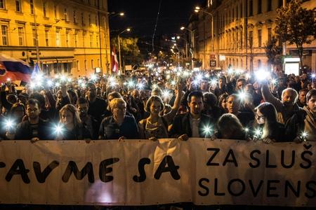 For a Decent Slovakia gatherings return to streets
