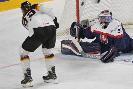 Slovakia loses against Germany on shootouts