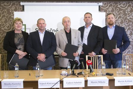 Representatives of the founding organisations: Monika Kavecká, Vojtech Klučarovsky, Ľudovít Sebelédi, Martin Mikula and Marián Kalman, from left