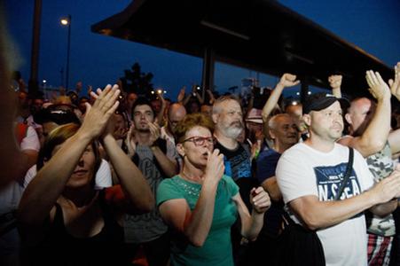 Strike in VW SK continues, talks to resume