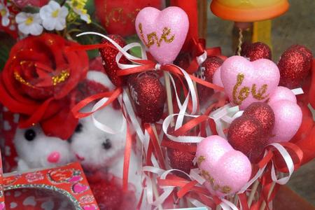 Sviatok Valentína sa spája aj s darčekmi, ktoré majú rôznu podobu.