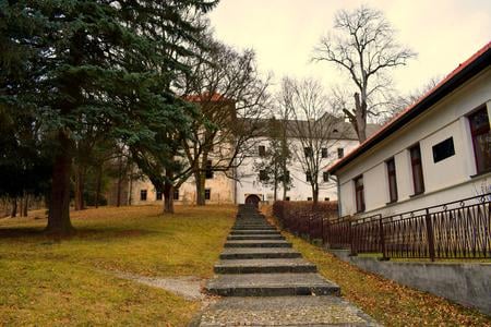 Uhrovec