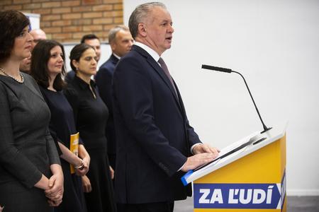 Za Ľudí chair Andrej Kiska.