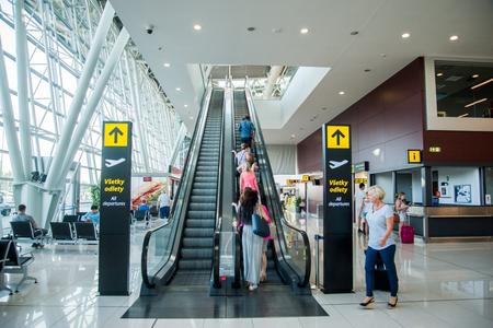15 things to keep in mind before going on holiday abroad