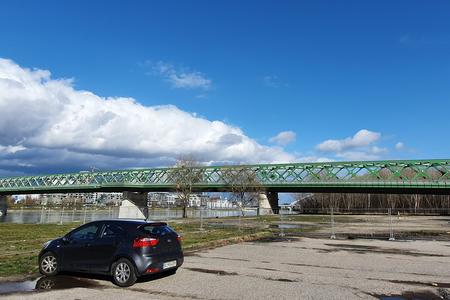 Cars will be cast away from the Tyršovo embankment