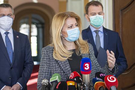 Founding parliamentary session: Masks, gloves and disinfection
