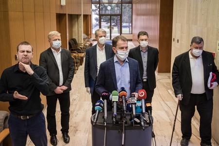 PM Igor Matovič and the members of the permanent crisis staff Peter Škodný, Robert Mistrík, Peter Visolajský and Vladimír Krčméry.