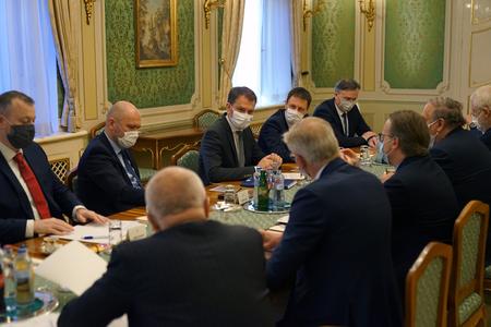 Kurzarbeit scheme to salvage big employers