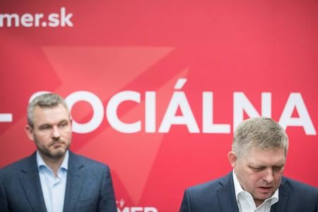 Peter Pellegrini (left) and Robert Fico (right)