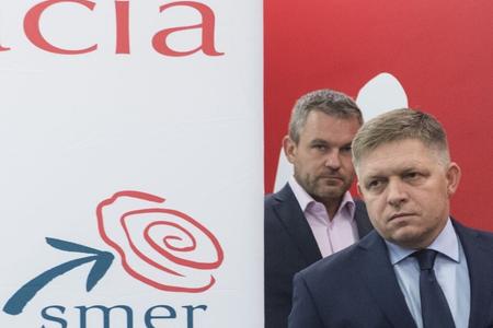 Robert Fico (in the front) and Peter Pellegrini. 