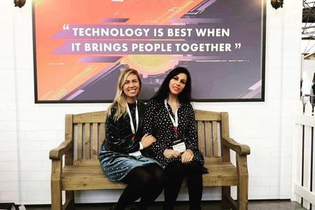 Selfactory co-founder and technical director Iveta Tonhauserová(right)