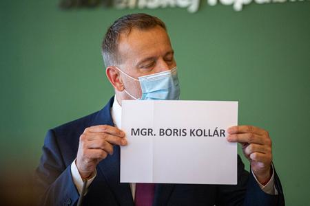 Boris Kollár will not use the Mgr. title while in politics, he said in response to plagiarism allegations. 