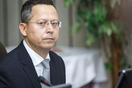 Government sets a cap to state expenses