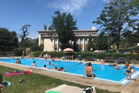 The outdoor Mičurin pool, the only one in Bratislava's Old Town.