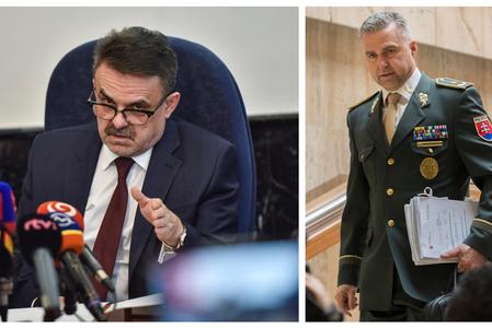 General Prosecutor Jaromíž Čižnár (left) is said to have been screened by the police between 2017 and 2018. The police corps were then headed by Tibor Gašpar (right)