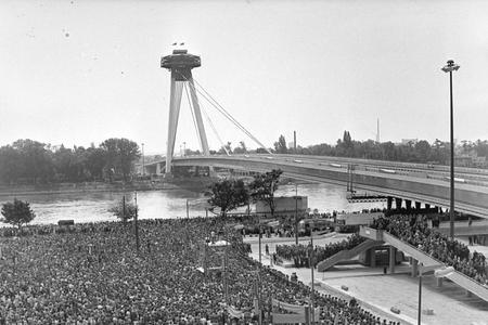 Bratislava's SNP Bridge in the early seventies. 