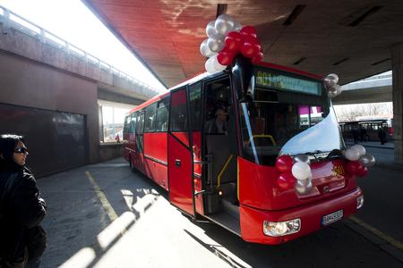 The 901 bus line was extended to Hainburg in 2009.
