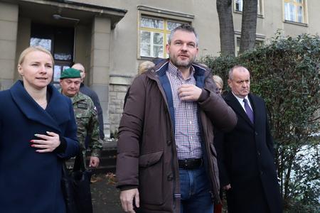 Soldiers will stay in Iraq for now. Dispute between Danko and Pellegrini continues