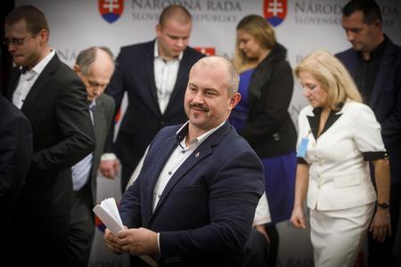 A government with ĽSNS: How likely is it and what would it mean?