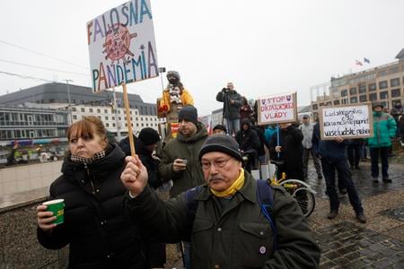 Pandemic lays bare Slovak disinformation problem, experts say