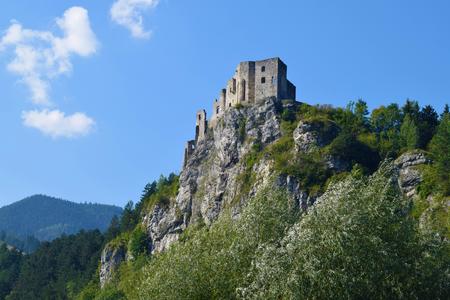 Old and new: Starhrad and Strečno
