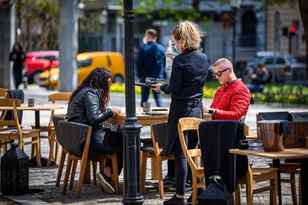Pandemic brings lay-offs, but transforms labour market
