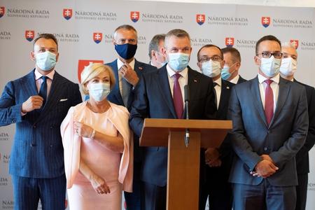 Peter Pellegrini and members of his Hlas party.
