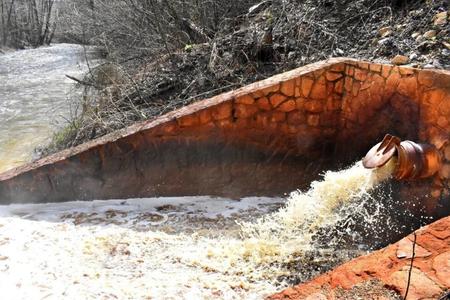 The place where the contaminated water from the mine flows into Slaná River.