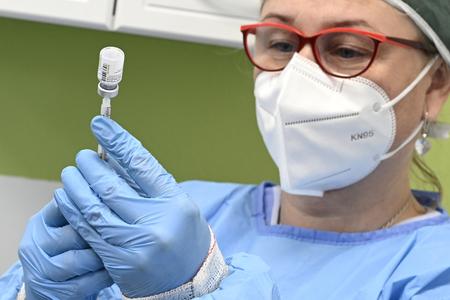 Government to ramp up vaccine programme after slow start