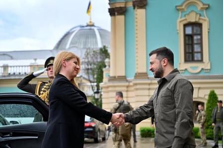 Zuzana Čaputová meets Volodymyr Zelensky in Kyiv. 