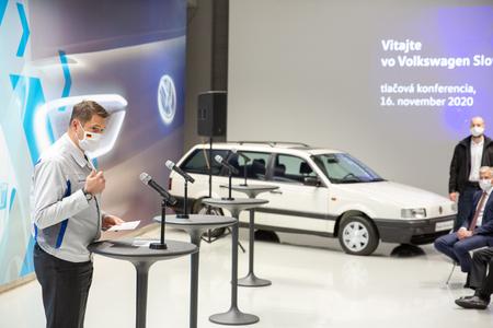Passat and Superb make up half of the €1 billion Volkswagen is investing in Slovakia