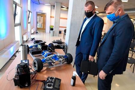 Car industry needs to jump on the latest trends