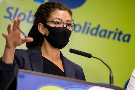 Lucia Ďuriš Nicholsonová at the February 8 press conference.