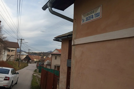 The street sign with Tiso's name.