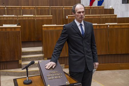 Život MP Štefan Kuffa.