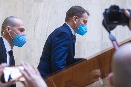 Cabinet crumbles. What happens once Matovič resigns?