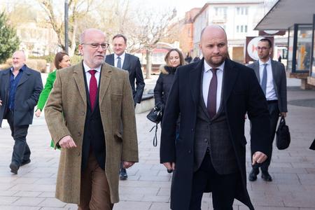 Interim foreign and defence ministers Rastislav Káčer (l) and Jaroslav Naď (r).