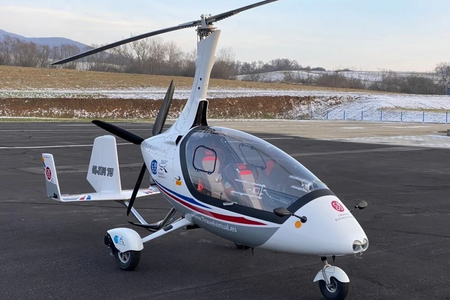 The Gyrocopter Calidus is equipped to fly, and to drive on public roads.