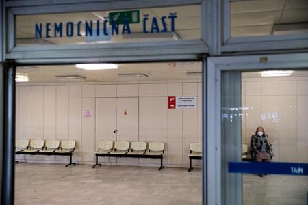 Masks stay mandatory in healthcare facilities. 