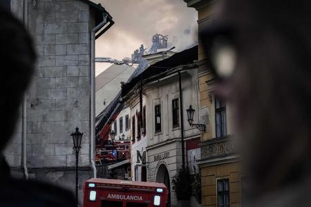 Several historical houses in Banská Štiavnica, Slovakia's UNESCO town, in flames