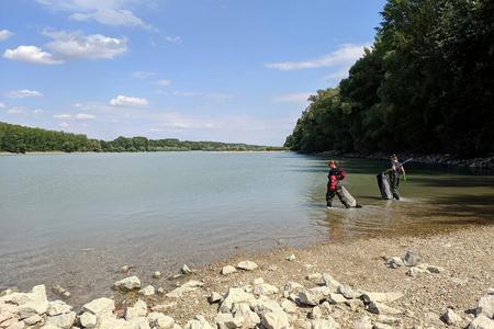 Experts survey the River Danube in the village of Medveďov, Dunajská Streda district, Trnava Region.