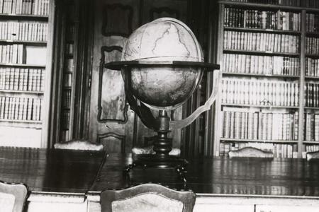 The Jasov globe as portrayed in a 1984 photo.