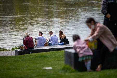 Anti-pandemic measures change again – some restaurants will be able to serve indoors